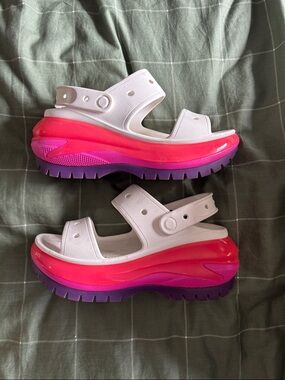 CROCS White Sandal Platform with Pink and Purple Gradient Sole